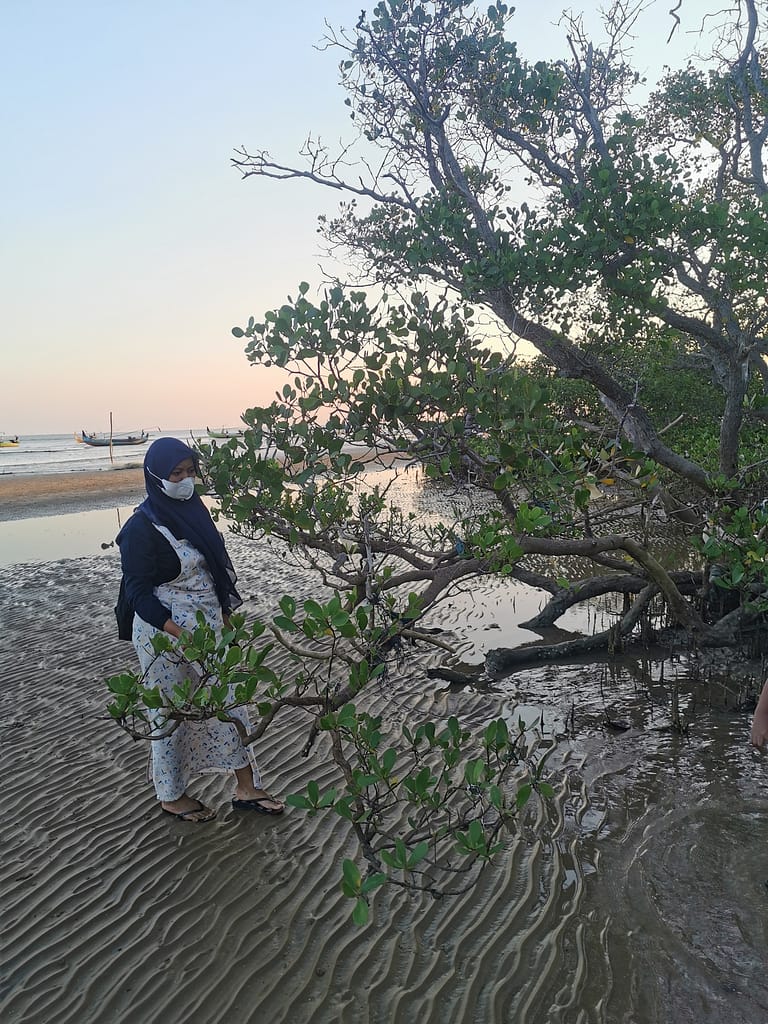 Ngepantai di Pantai Song Osong Aengsareh Sampang 2